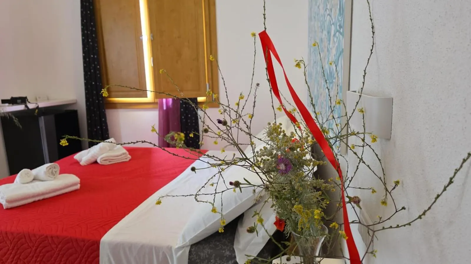 B. Sinis Bed & Breakfast Càbras