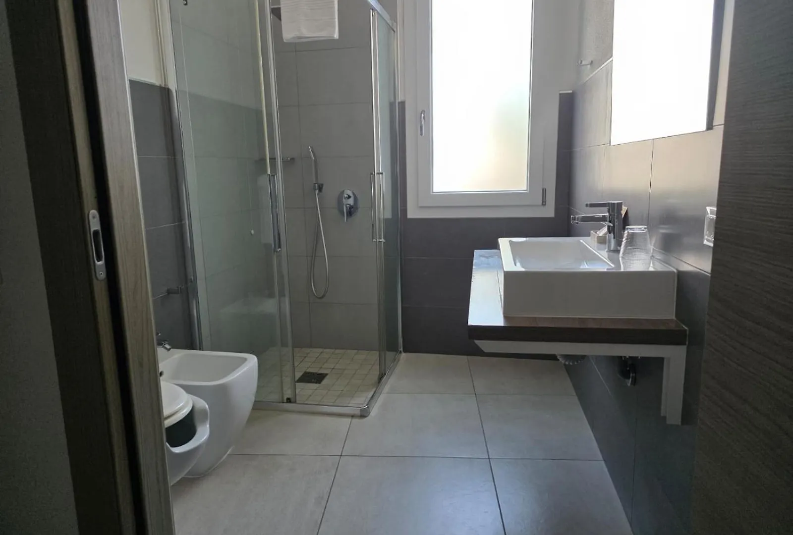 B. Sinis Bed & Breakfast Càbras